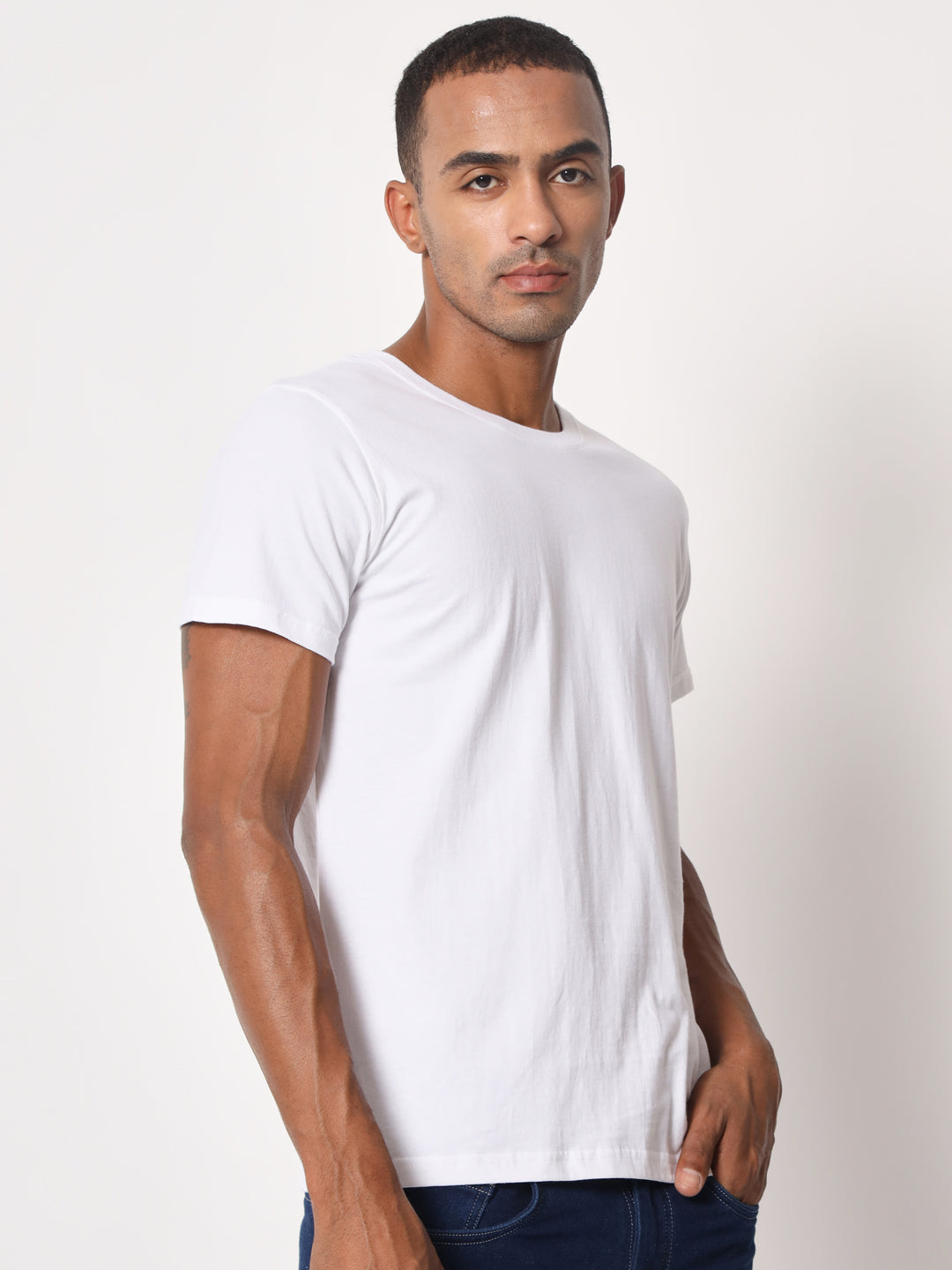 Cotton Solid Round Neck Half Sleeve White Men's T-shirt